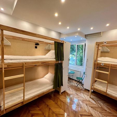 Cabbage Hostel Белград Екстер'єр фото