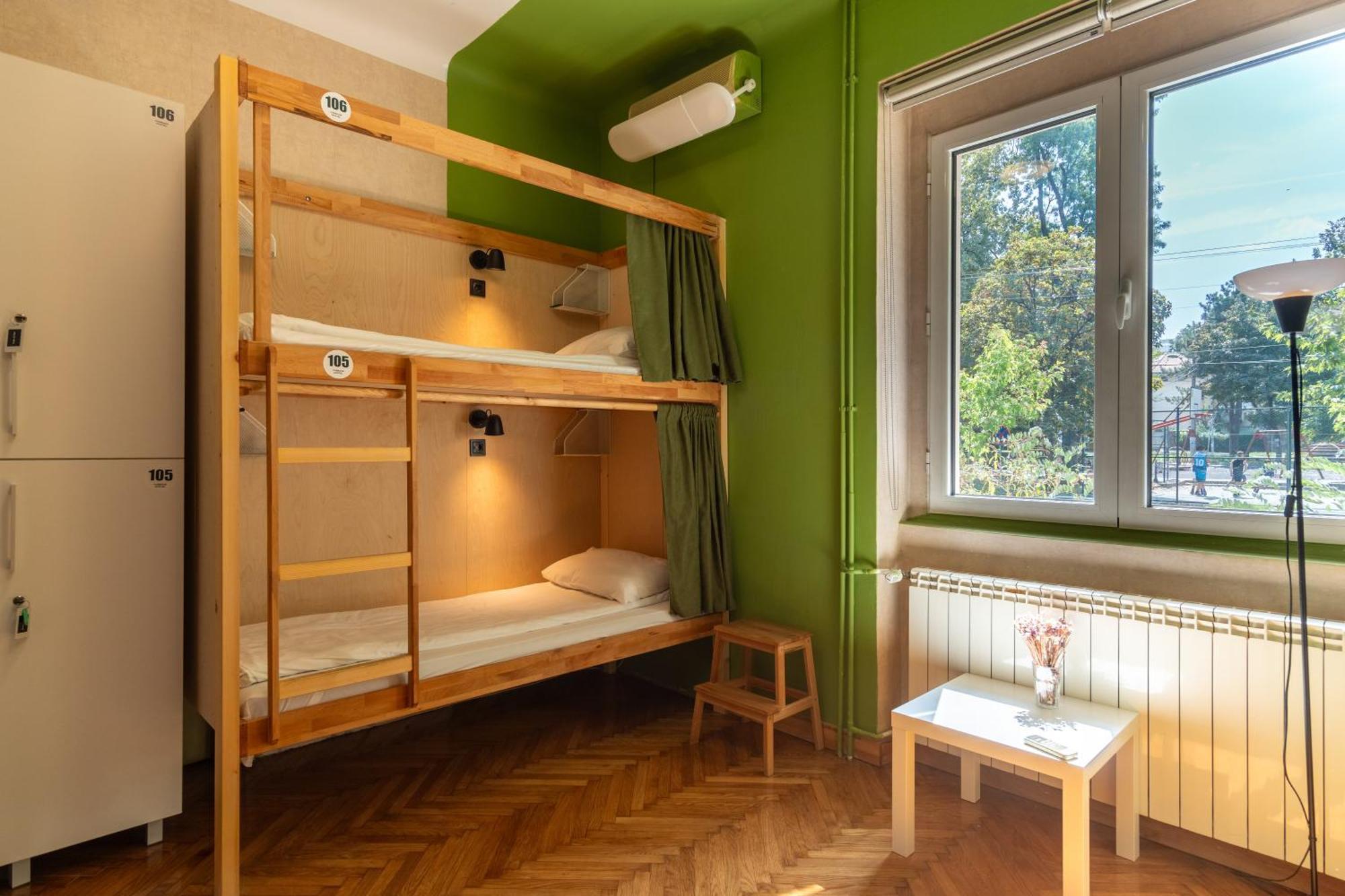 Cabbage Hostel Белград Екстер'єр фото
