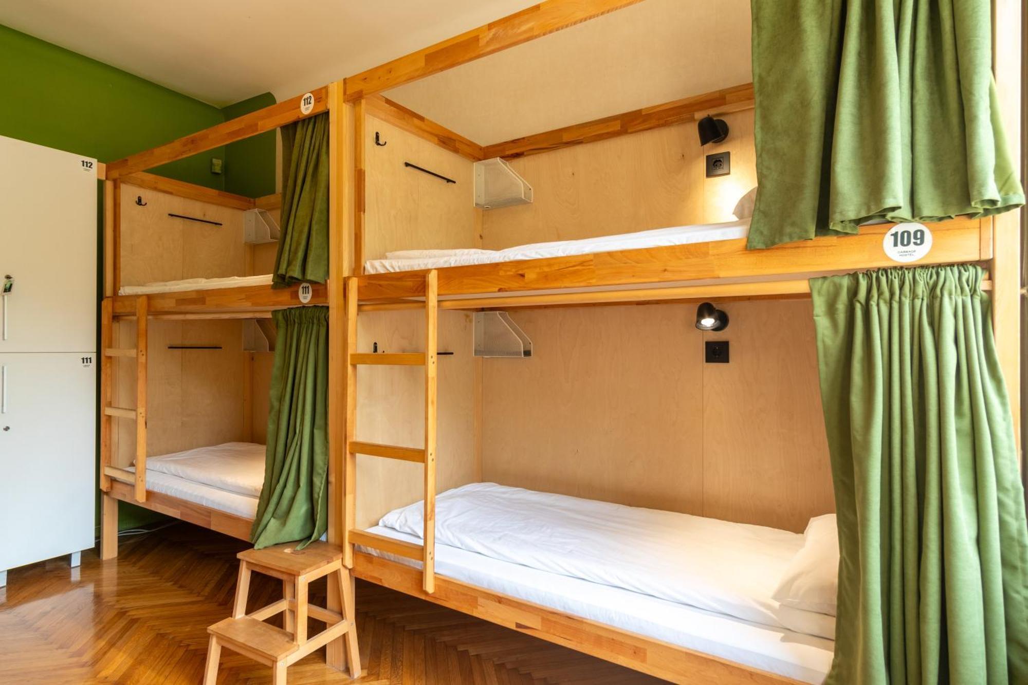 Cabbage Hostel Белград Екстер'єр фото