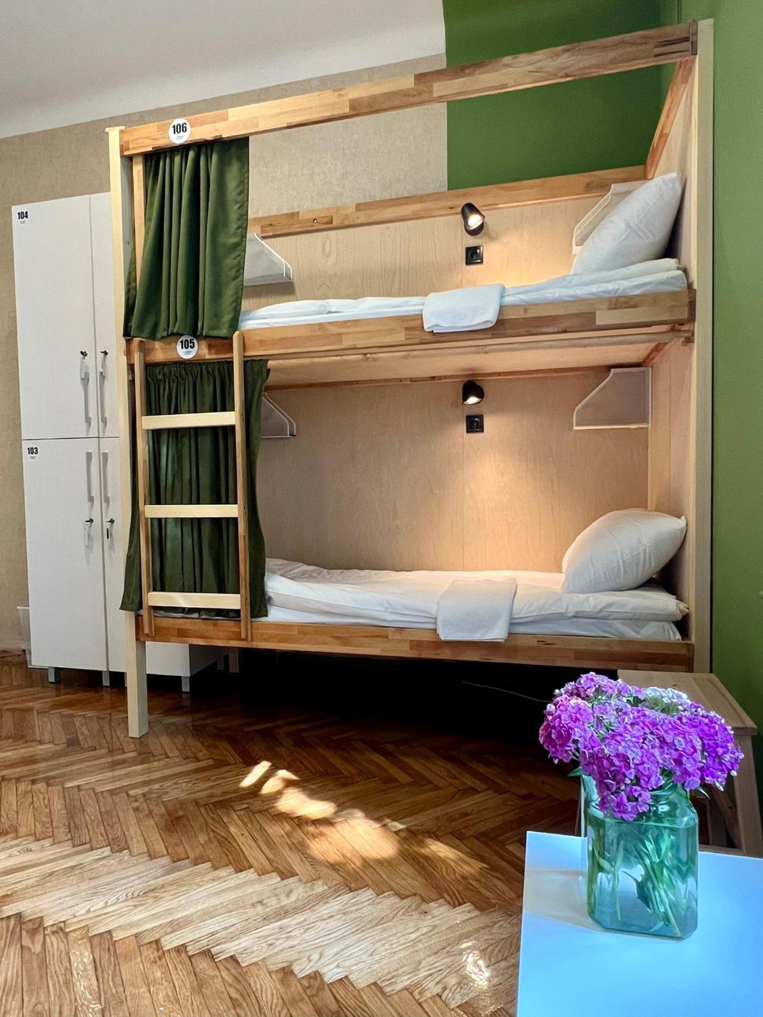 Cabbage Hostel Белград Екстер'єр фото